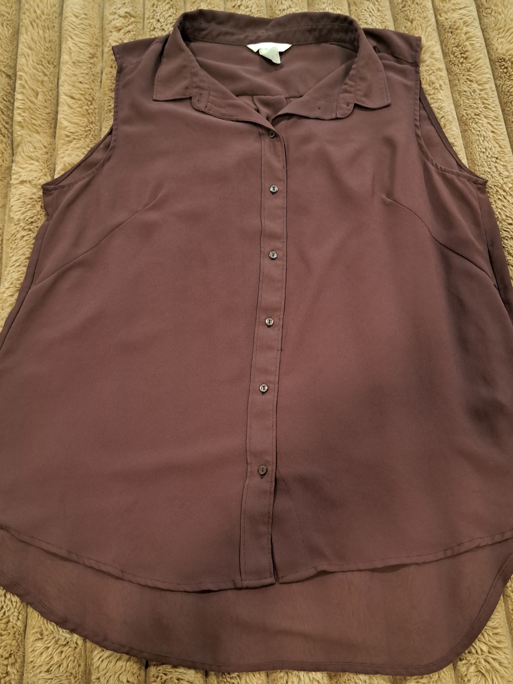 H&M Womans Blouse Button Top Solid Burgundy Sheer Size 14 Polyester Sleeveless